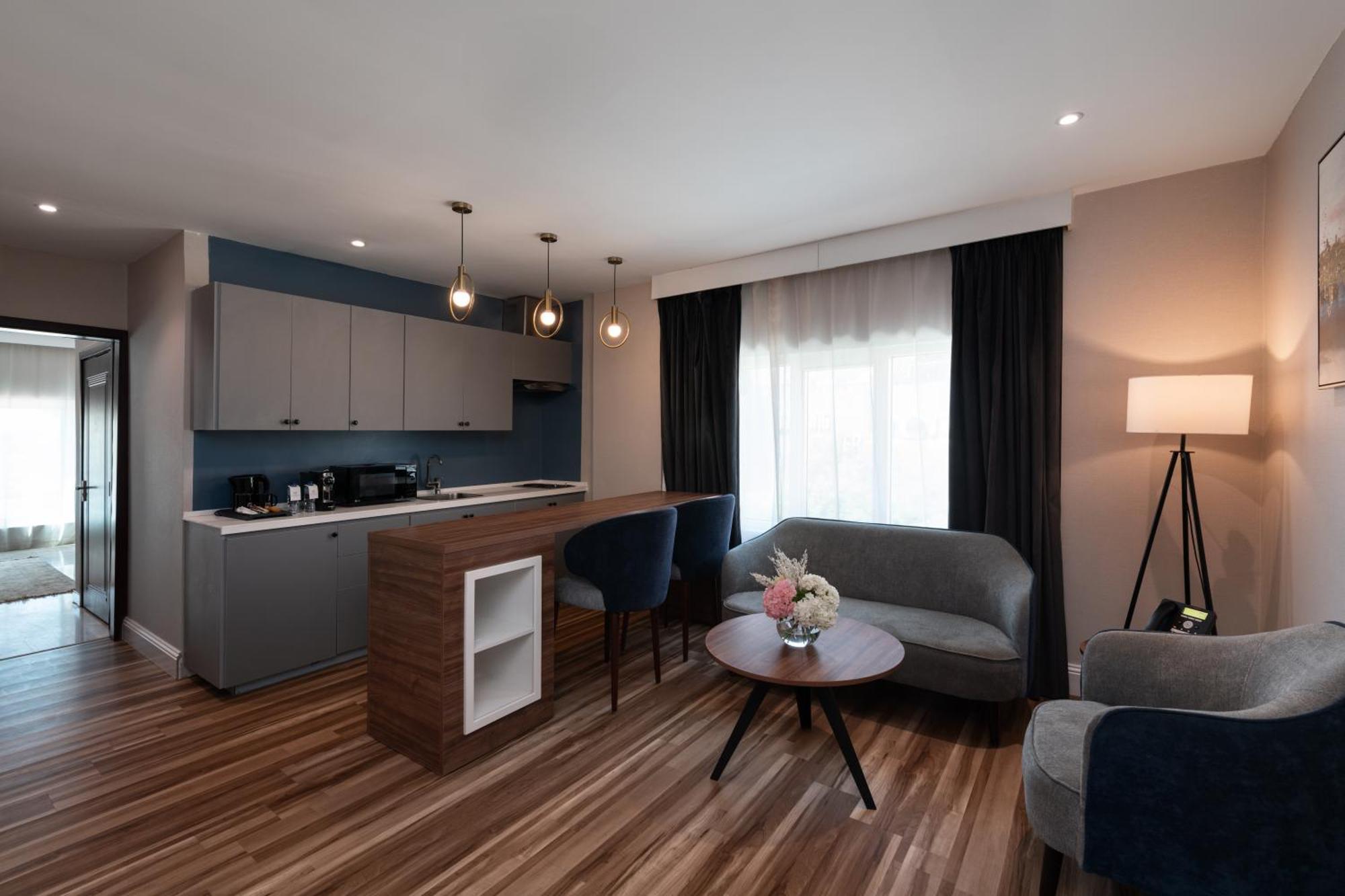 Warwick Al Jubail Hotel Luaran gambar