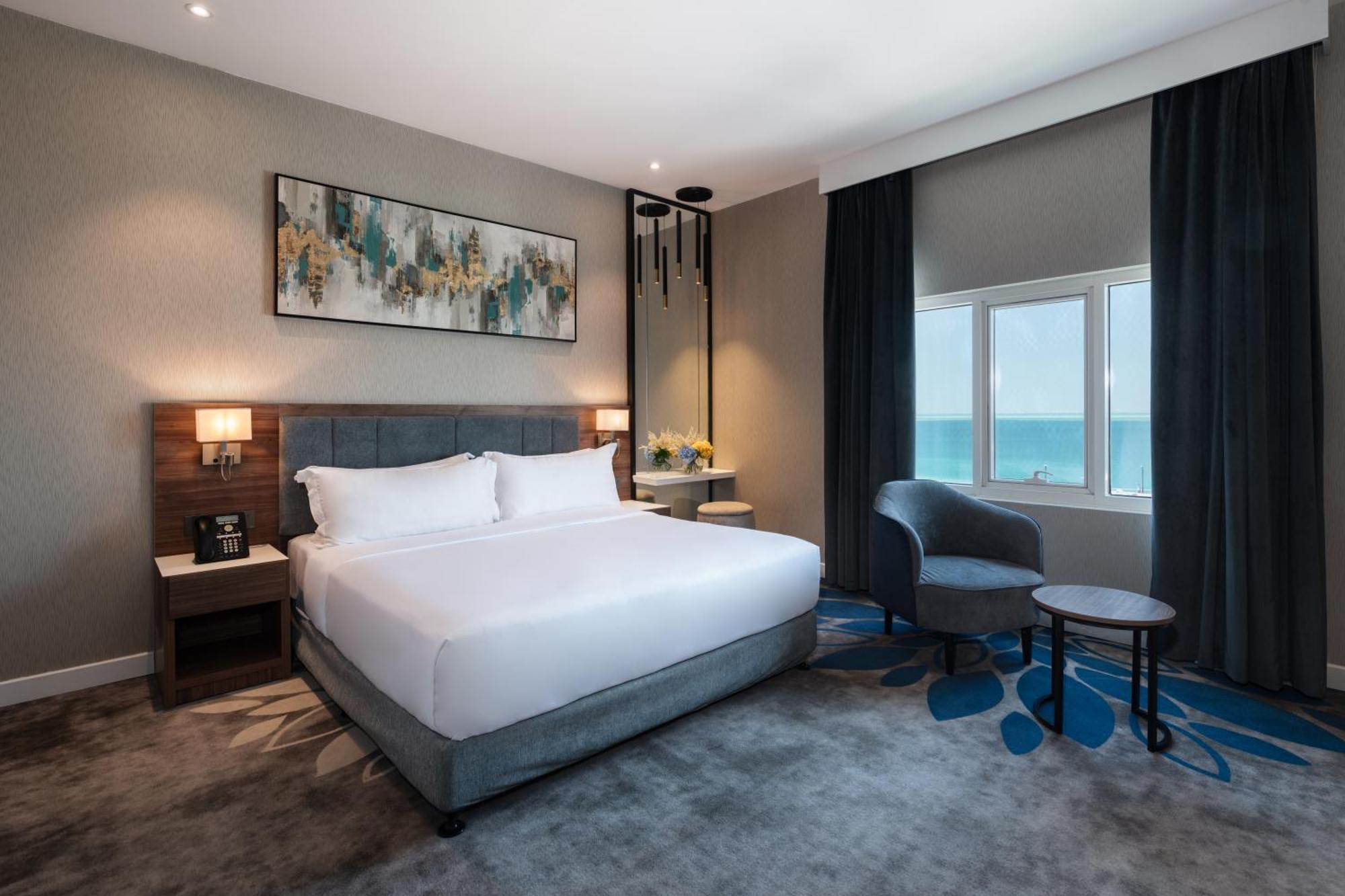 Warwick Al Jubail Hotel Luaran gambar